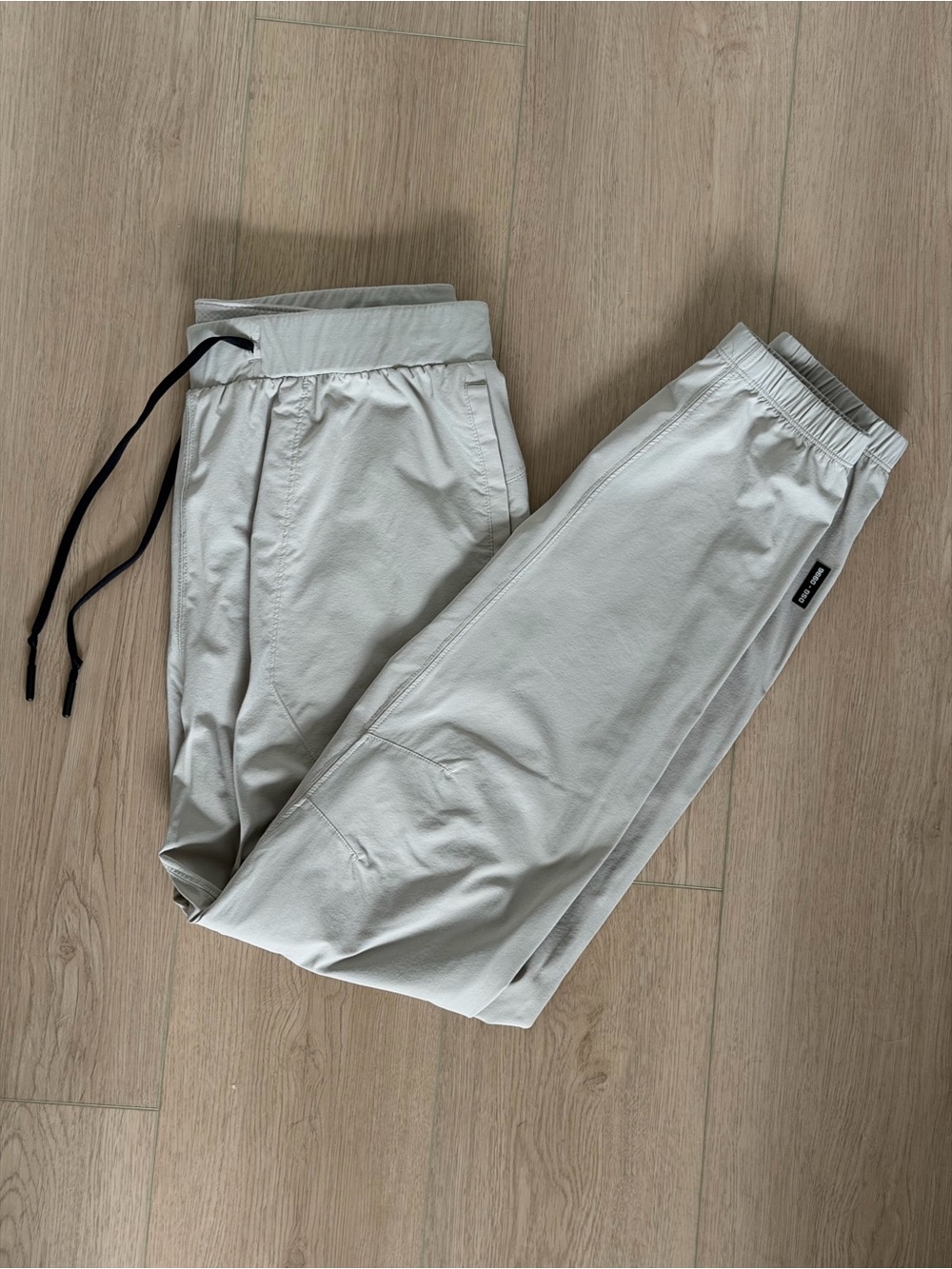 Men's ASRV 0996 Lightweight Jogger Pants — Light Gray